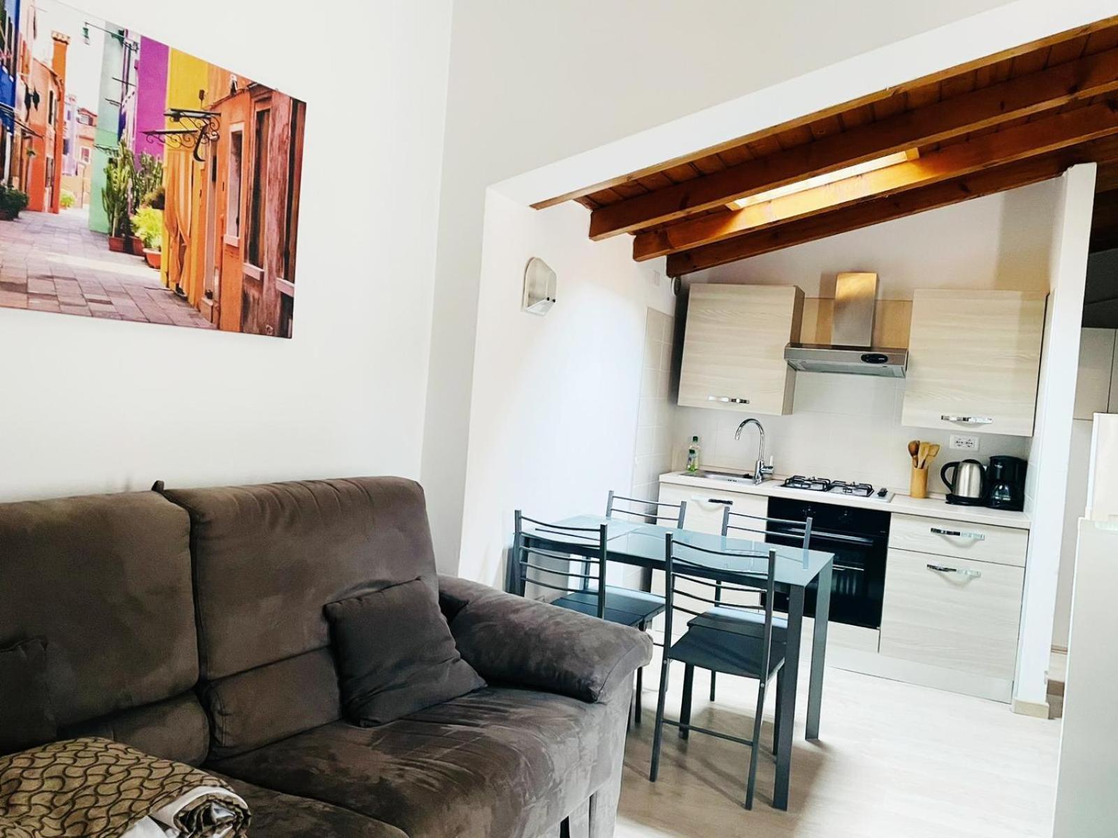 דירות מאלצ'סינה Casa Cico מראה חיצוני תמונה